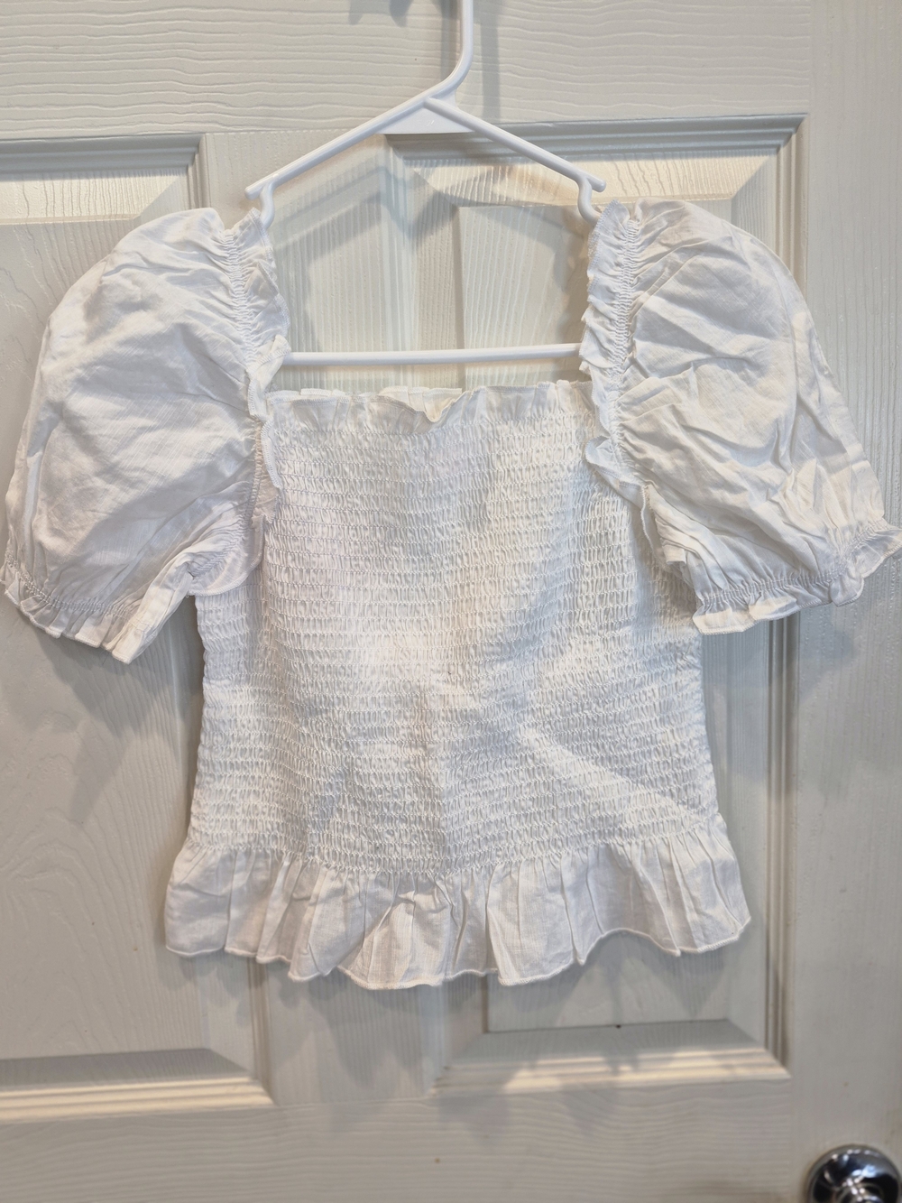 White Puff Sleeve Smocked Women's Top
